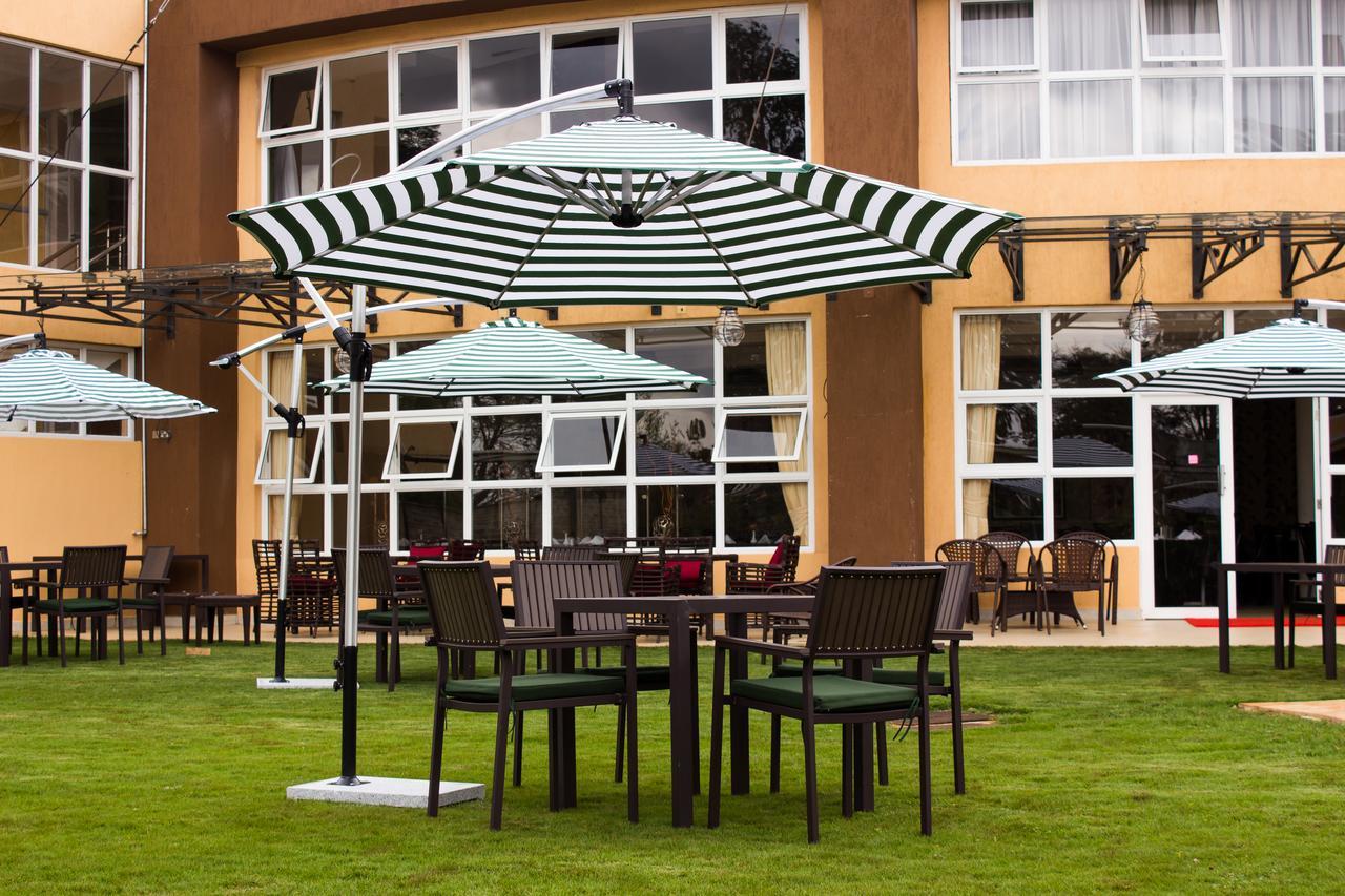 Elysian Resort Gathanga Bagian luar foto