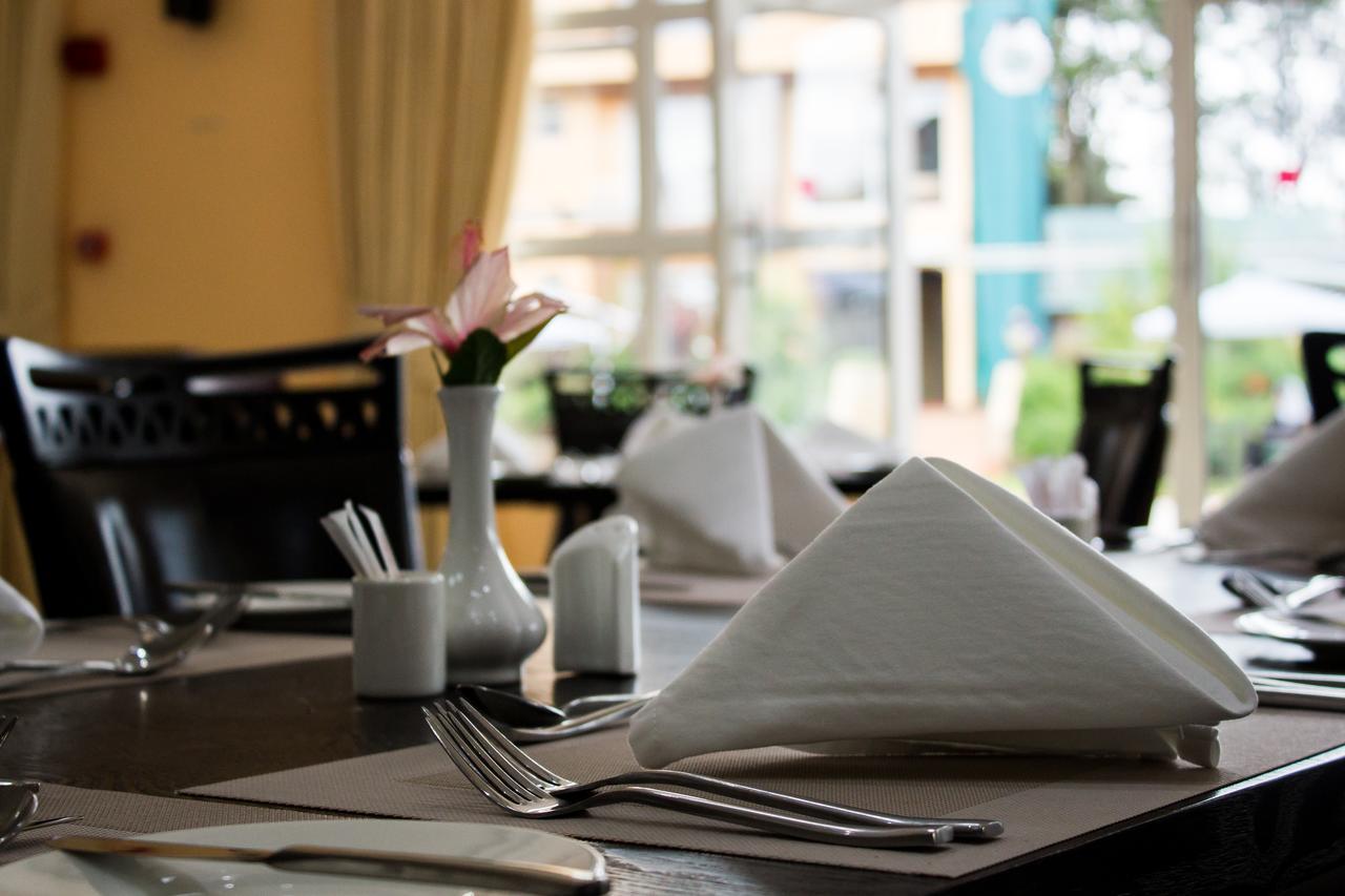 Elysian Resort Gathanga Bagian luar foto