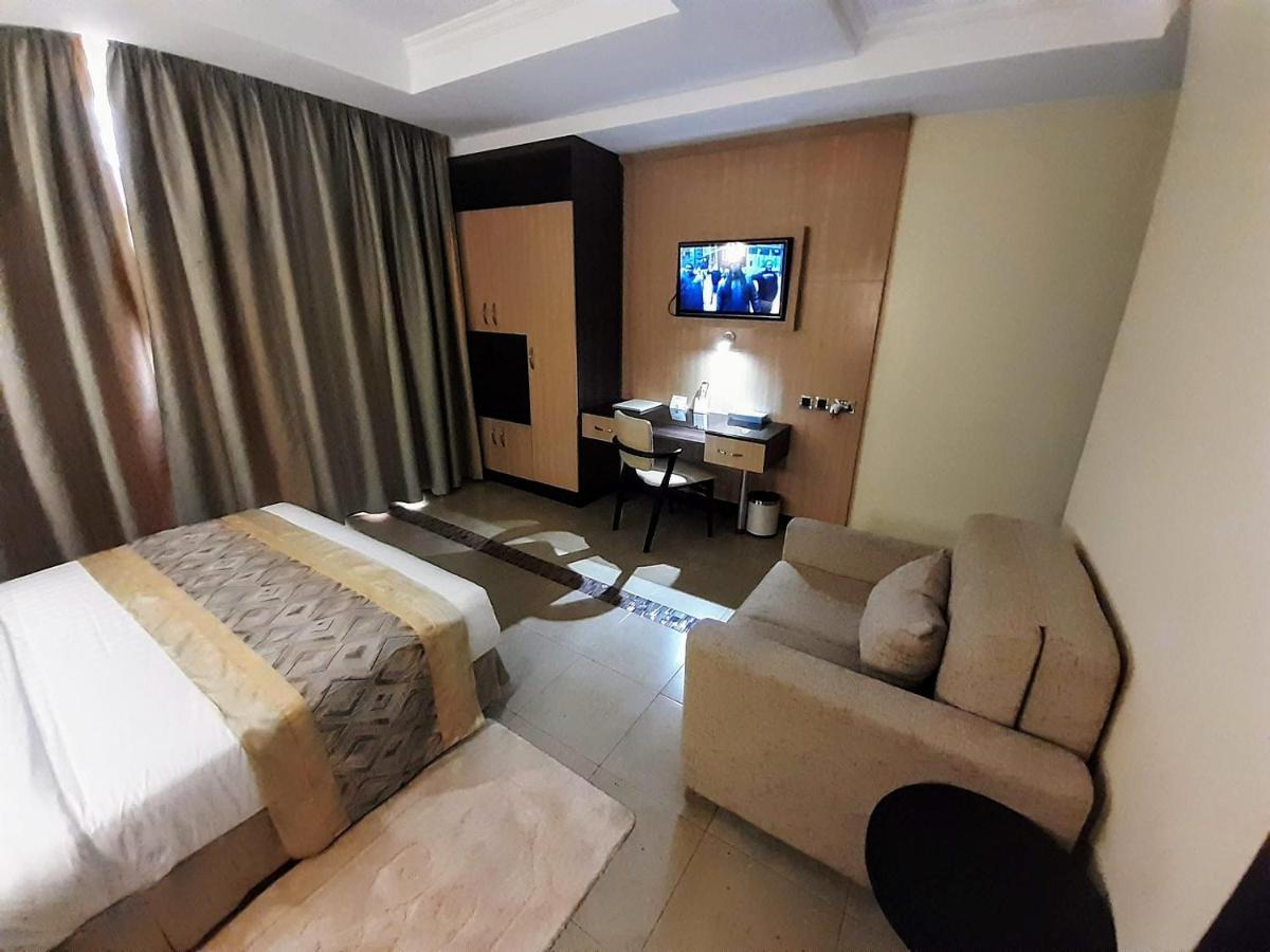 Elysian Resort Gathanga Bagian luar foto